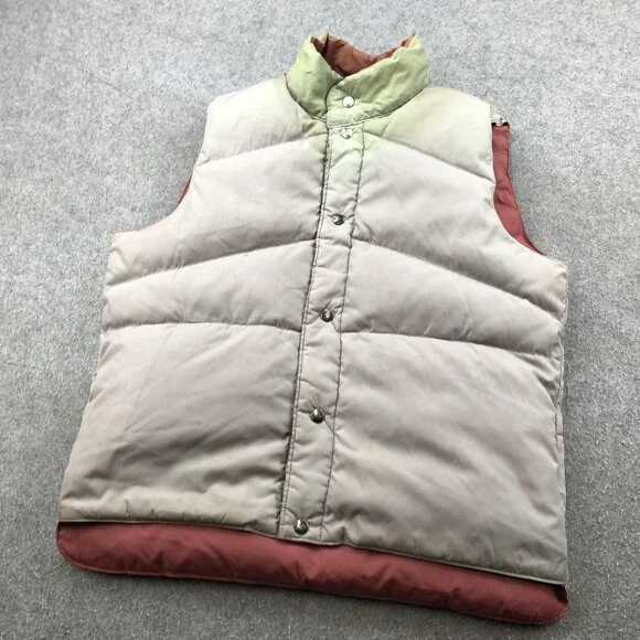 Camel Goose Down Vest Mens Medium Reversible Red Tan Puffer Quilted Snap Front - Picture 13 of 15